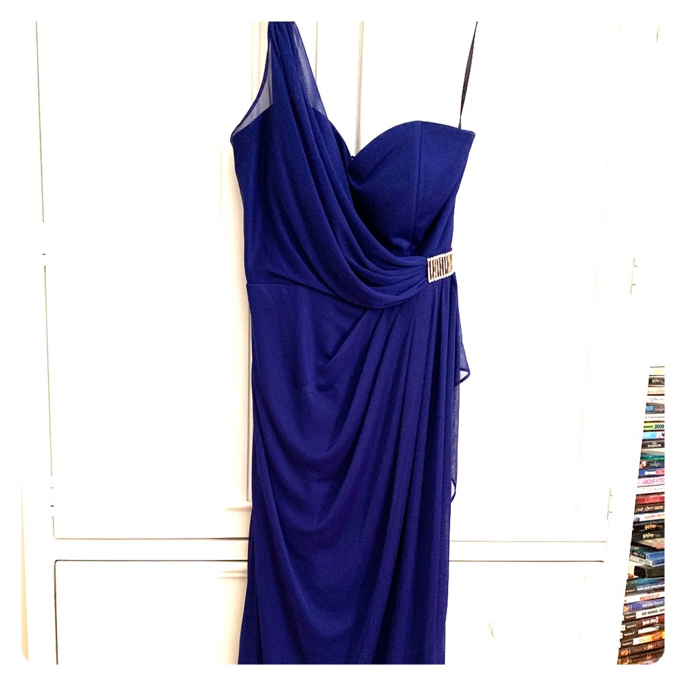 Ruched waisted cocktail gown with sequenced trim